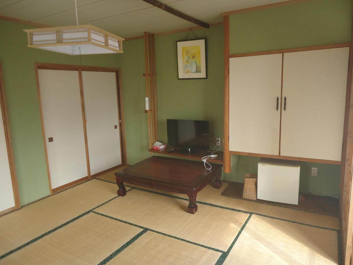 Cafe Cerisier栖里時絵 Hotel Myoko Eksteriør billede