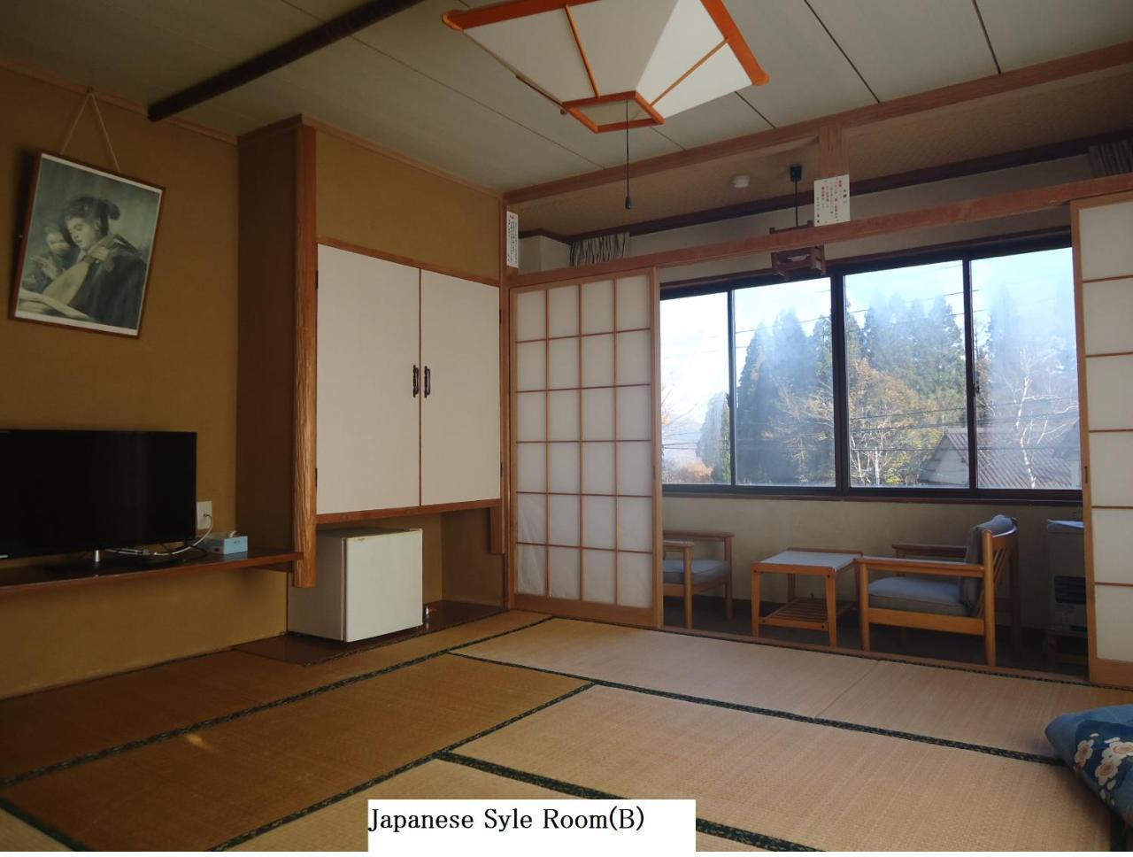 Cafe Cerisier栖里時絵 Hotel Myoko Eksteriør billede